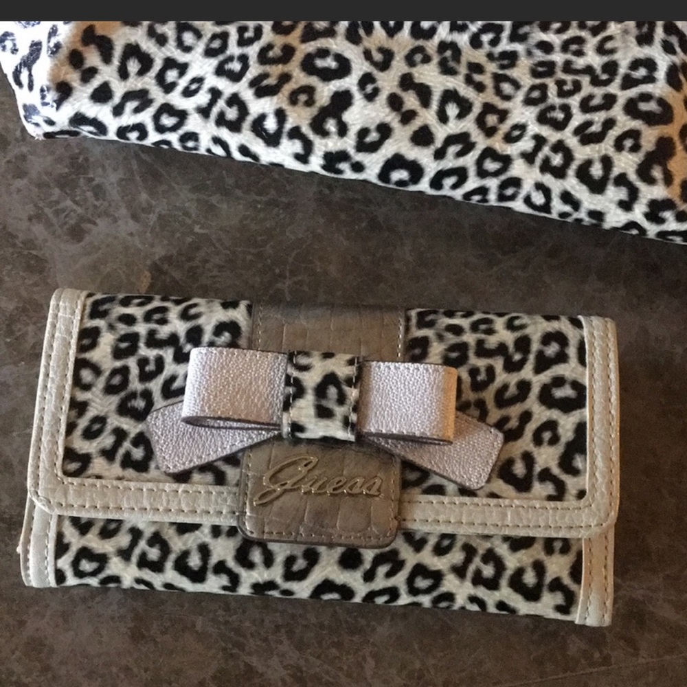 Guess wallet